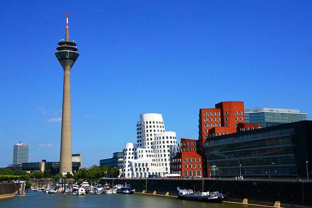 Neue Zollhof and the Gehry Buildings